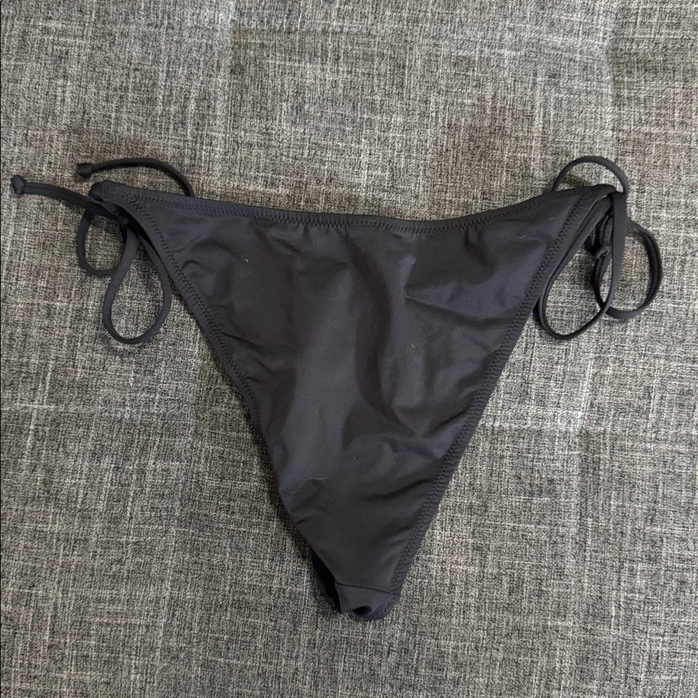 SKIMS Super Cheeky Tie Bikini Bottoms Black Size Large Minimal Swim